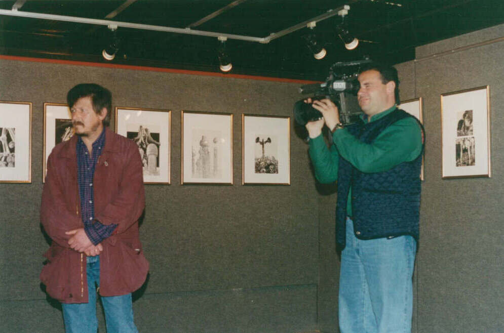 Mihridžan Kulenovic Mimica, during an exhibition of the 'Scream' pictorial cycle in Italy, 1996.